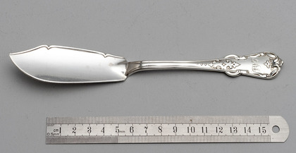Rare Tudor Pattern Antique Silver Butter Knife - Chawner & Co.